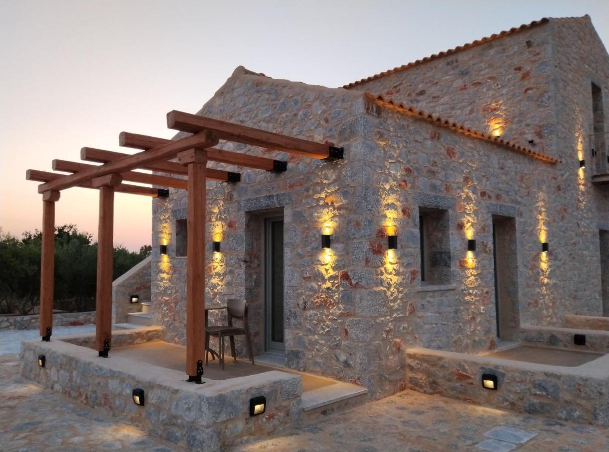 Terra Di Pietra Exclusive Suites & Apartments Areopoli Luaran gambar