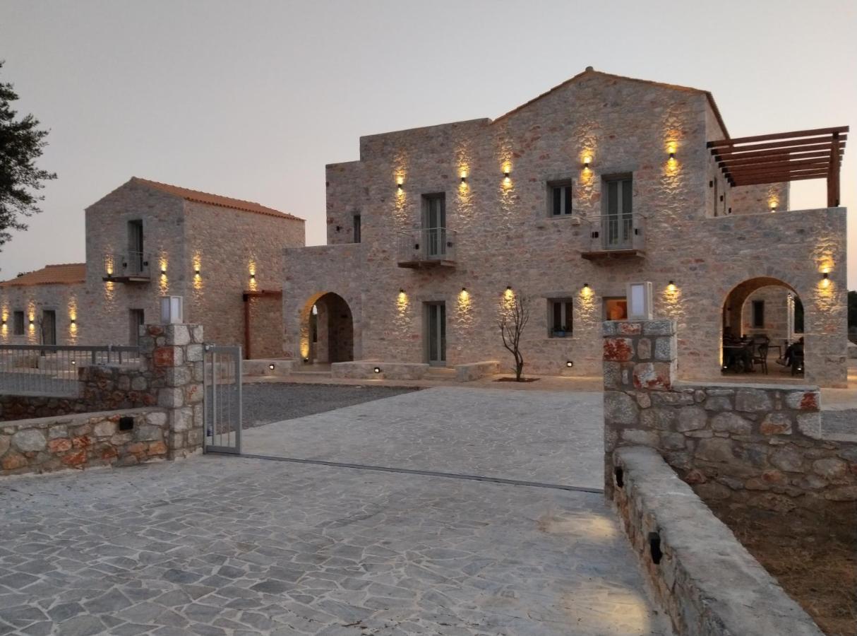 Terra Di Pietra Exclusive Suites & Apartments Areopoli Luaran gambar