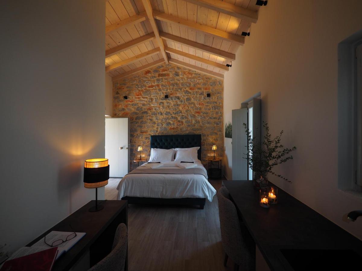 Terra Di Pietra Exclusive Suites & Apartments Areopoli Luaran gambar