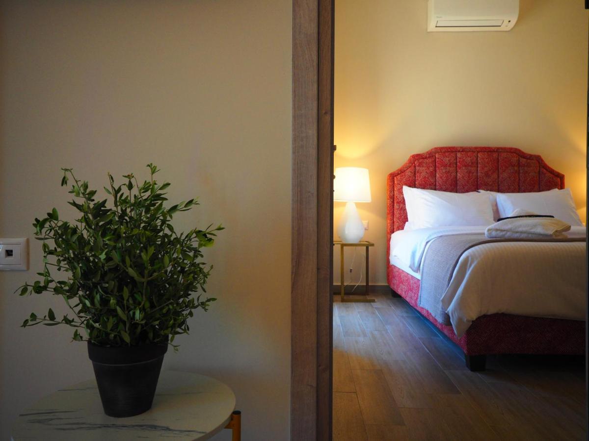 Terra Di Pietra Exclusive Suites & Apartments Areopoli Luaran gambar