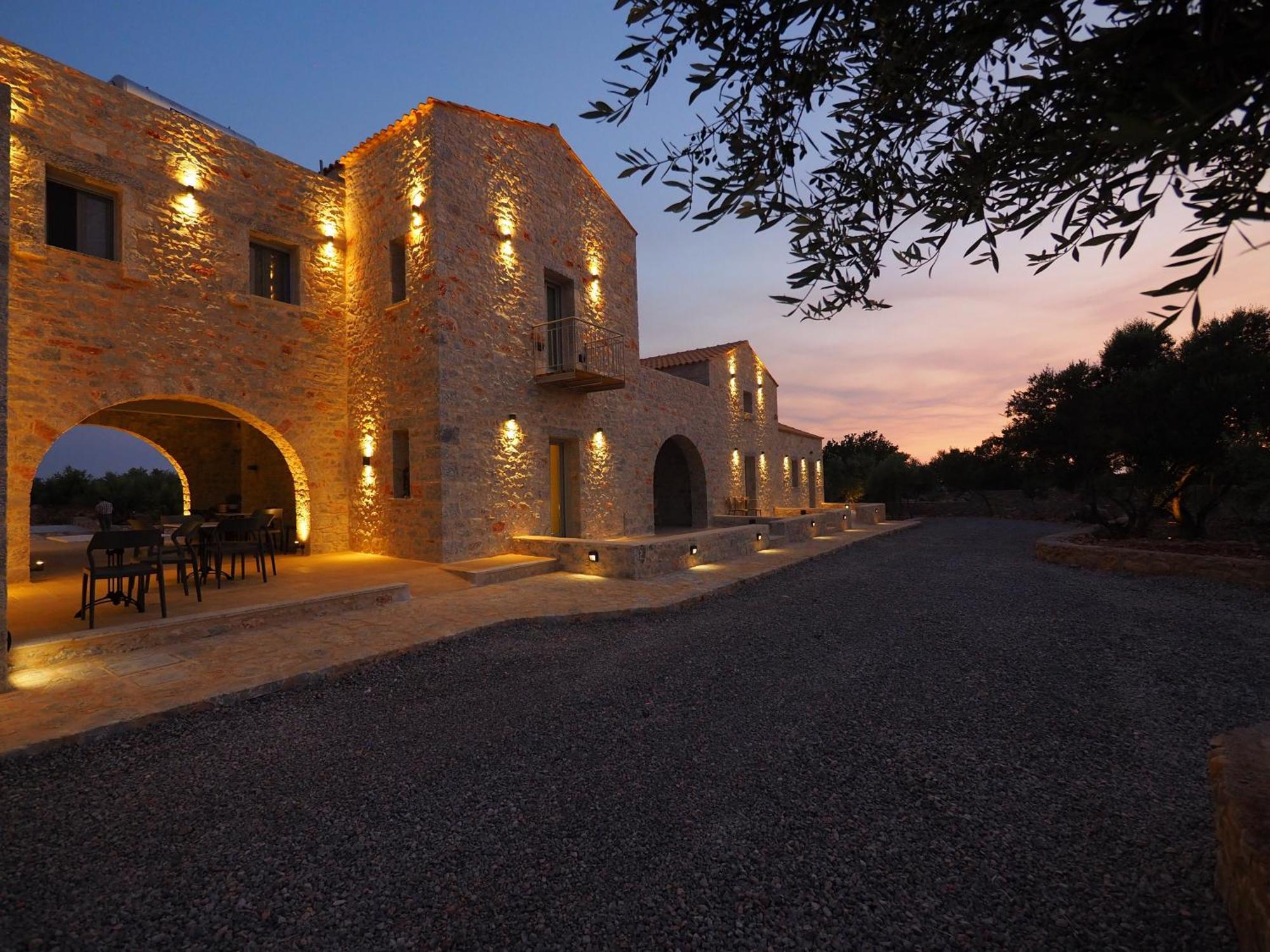 Terra Di Pietra Exclusive Suites & Apartments Areopoli Luaran gambar