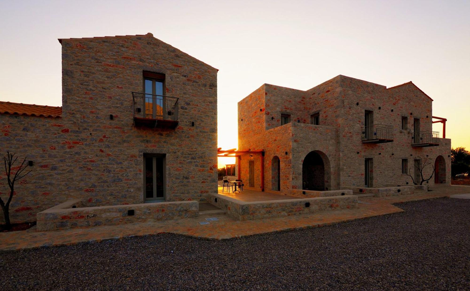 Terra Di Pietra Exclusive Suites & Apartments Areopoli Luaran gambar