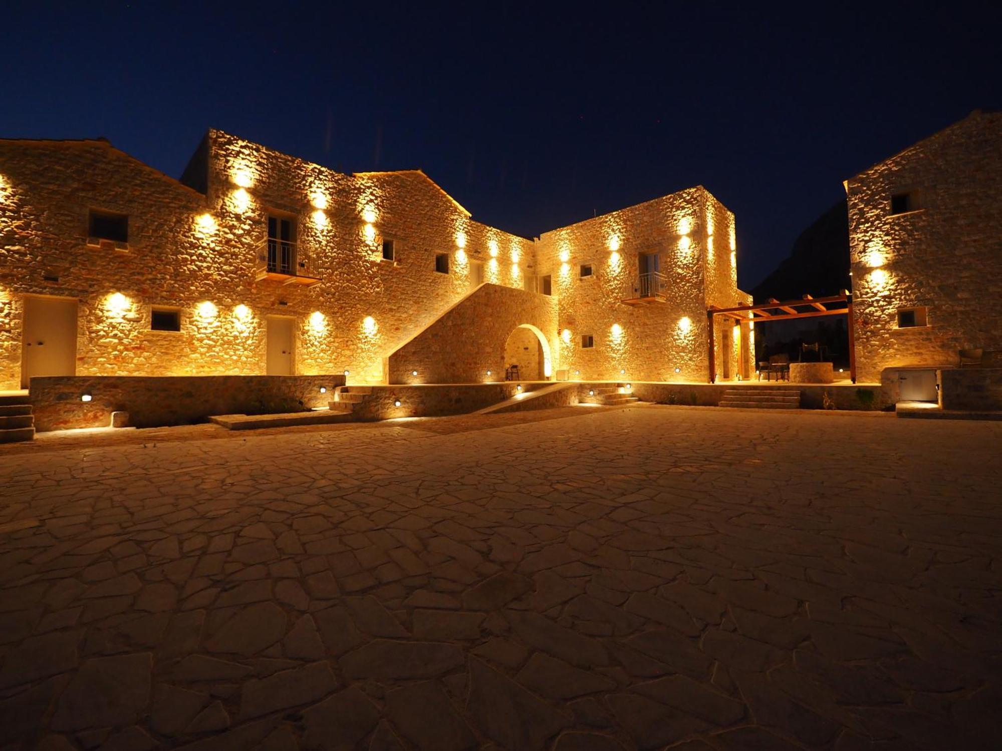 Terra Di Pietra Exclusive Suites & Apartments Areopoli Luaran gambar