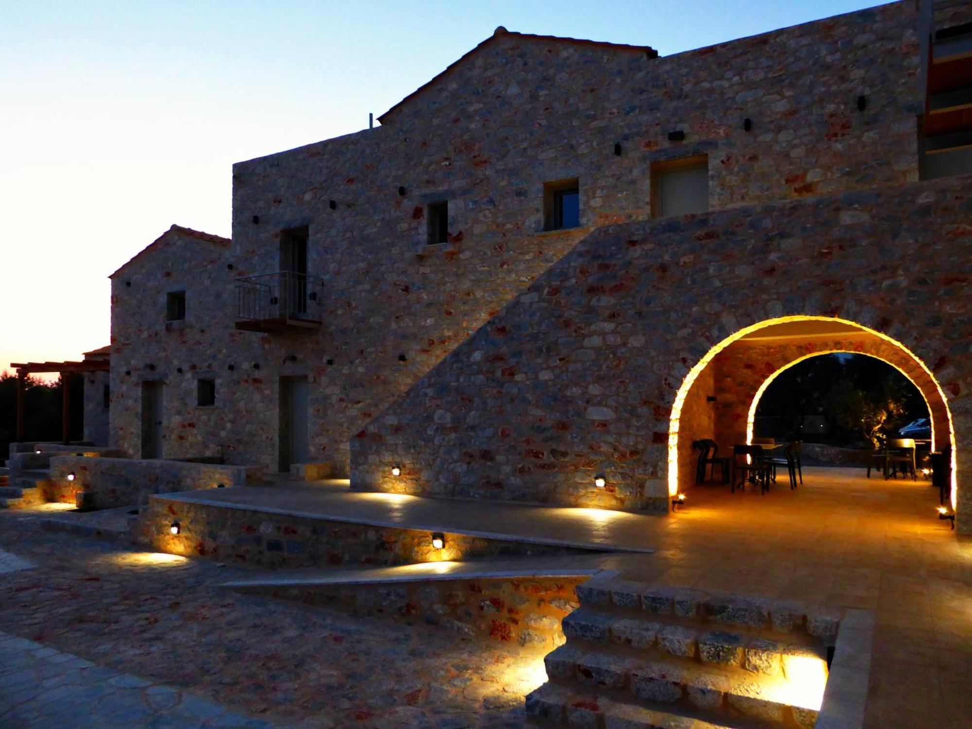 Terra Di Pietra Exclusive Suites & Apartments Areopoli Luaran gambar