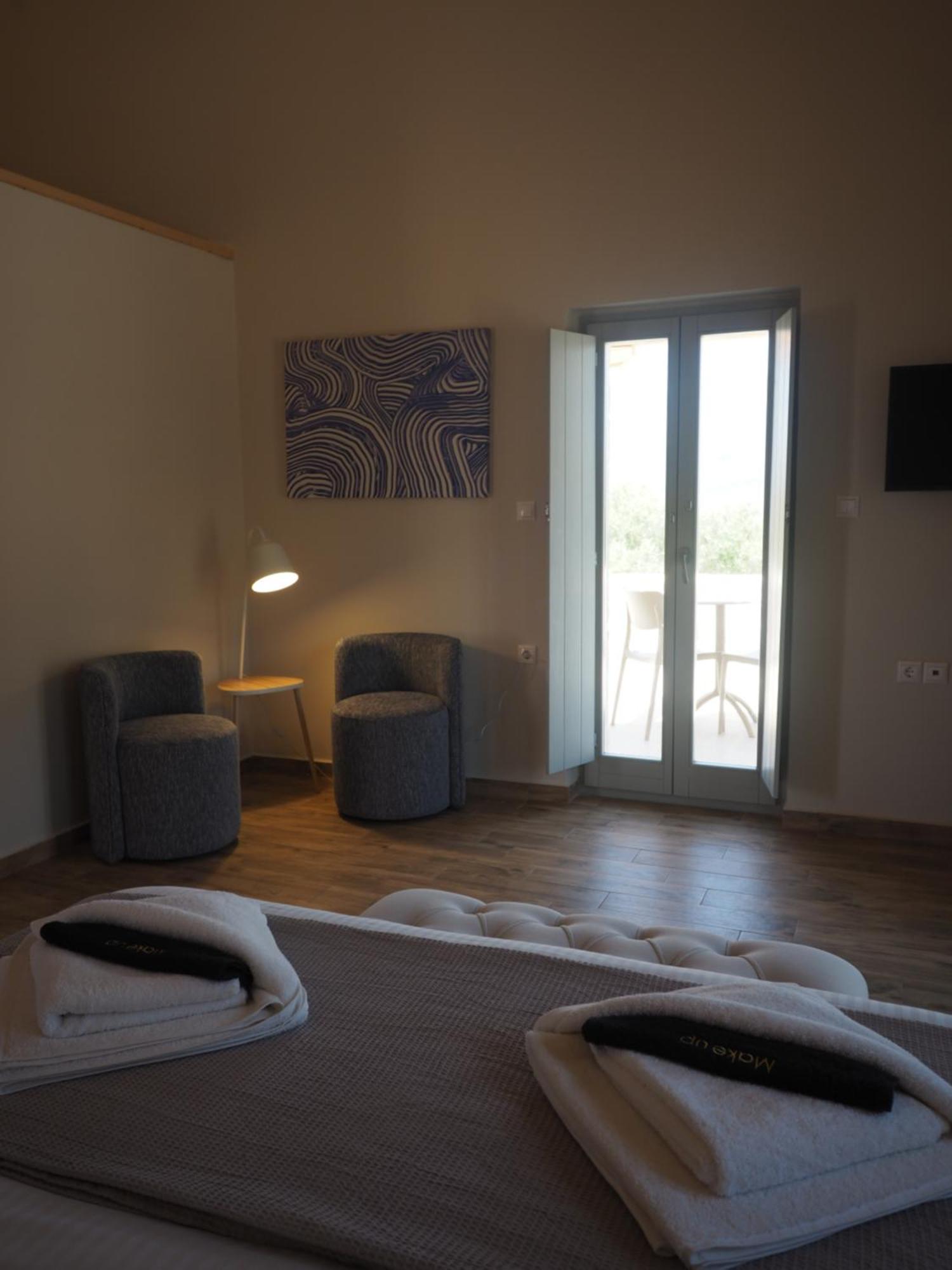 Terra Di Pietra Exclusive Suites & Apartments Areopoli Luaran gambar