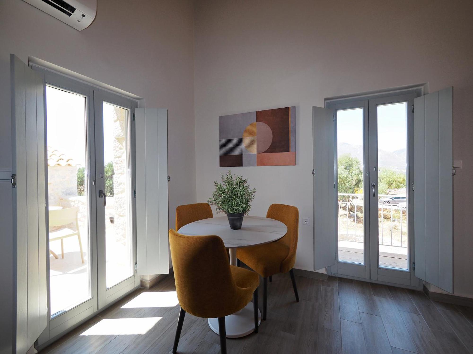 Terra Di Pietra Exclusive Suites & Apartments Areopoli Luaran gambar